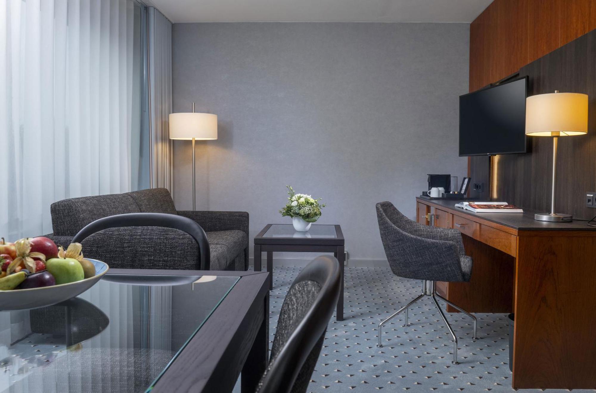 Maritim Hotel BRE Екстериор снимка