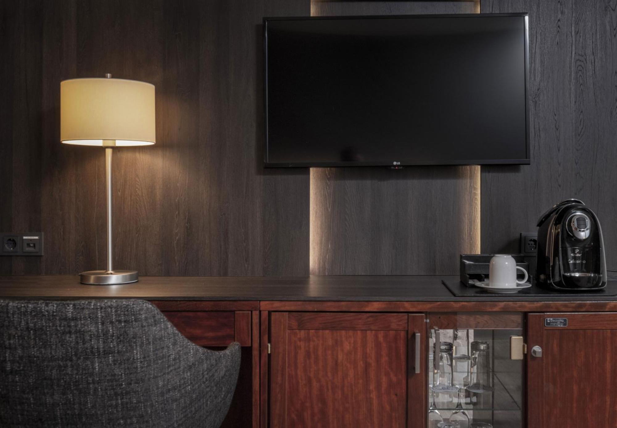 Maritim Hotel BRE Екстериор снимка