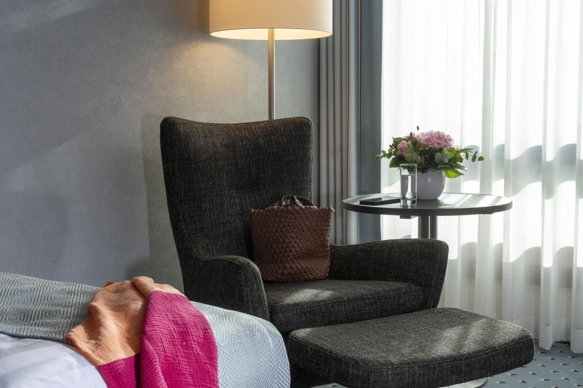 Maritim Hotel BRE Екстериор снимка
