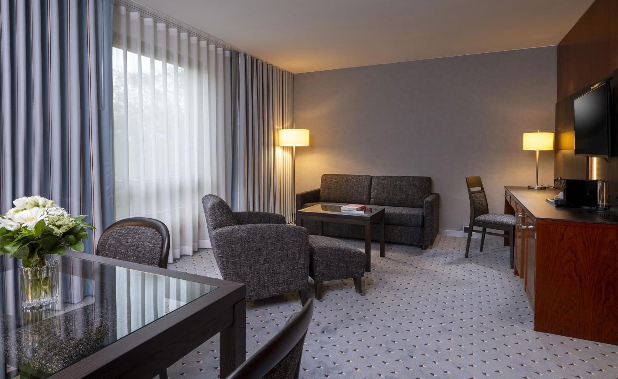 Maritim Hotel BRE Екстериор снимка