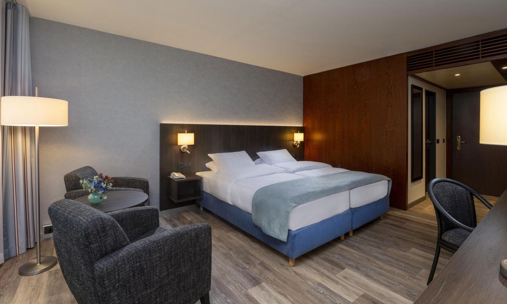 Maritim Hotel BRE Екстериор снимка