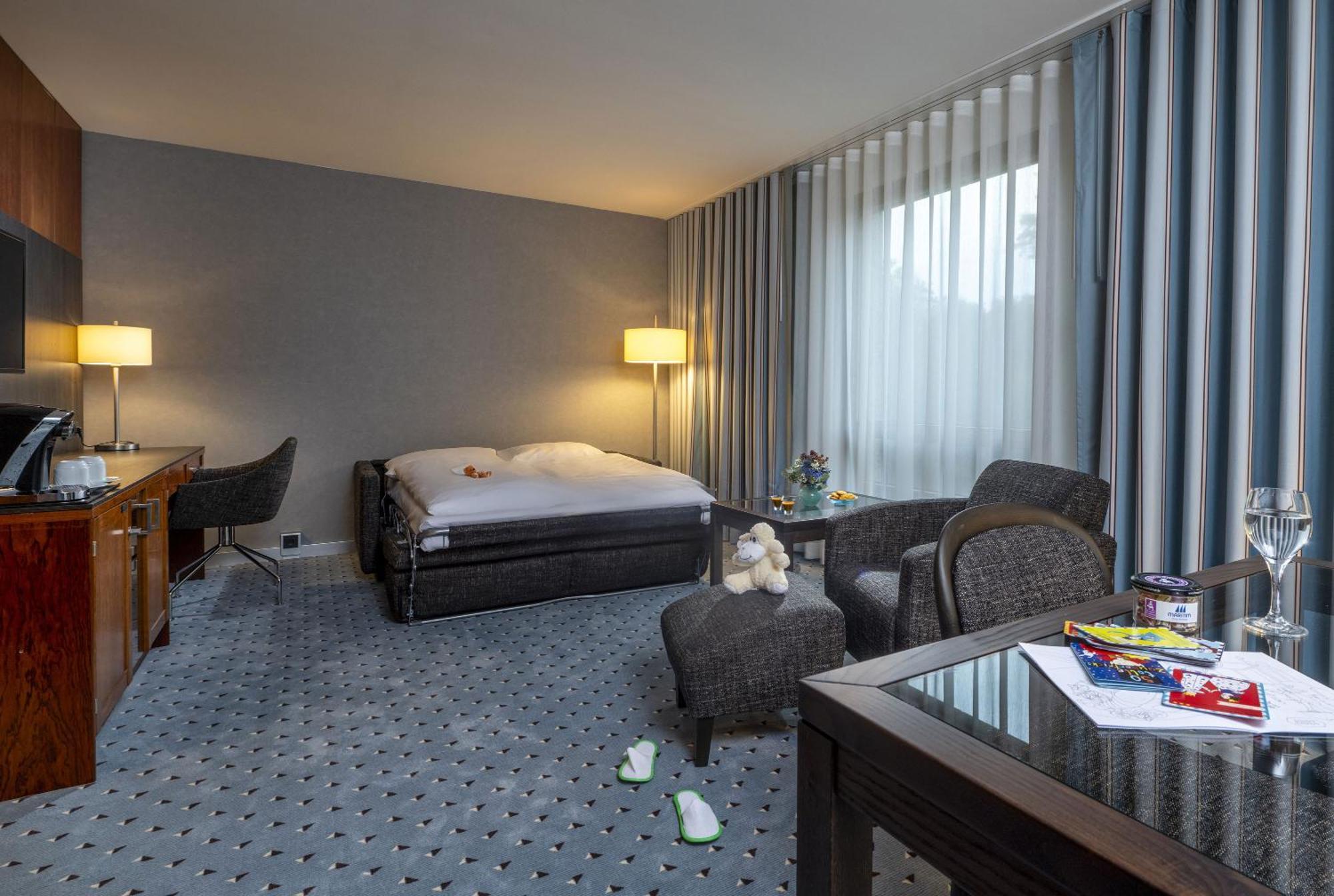 Maritim Hotel BRE Екстериор снимка